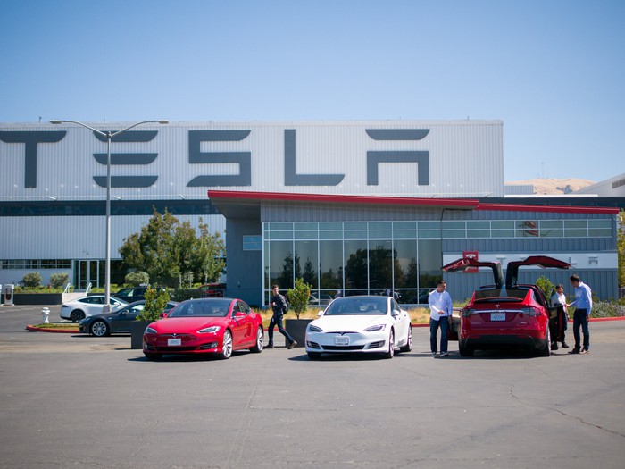 Мұнайдың арзандауы Tesla акцияларының құлдырауына әкеліп соқты 