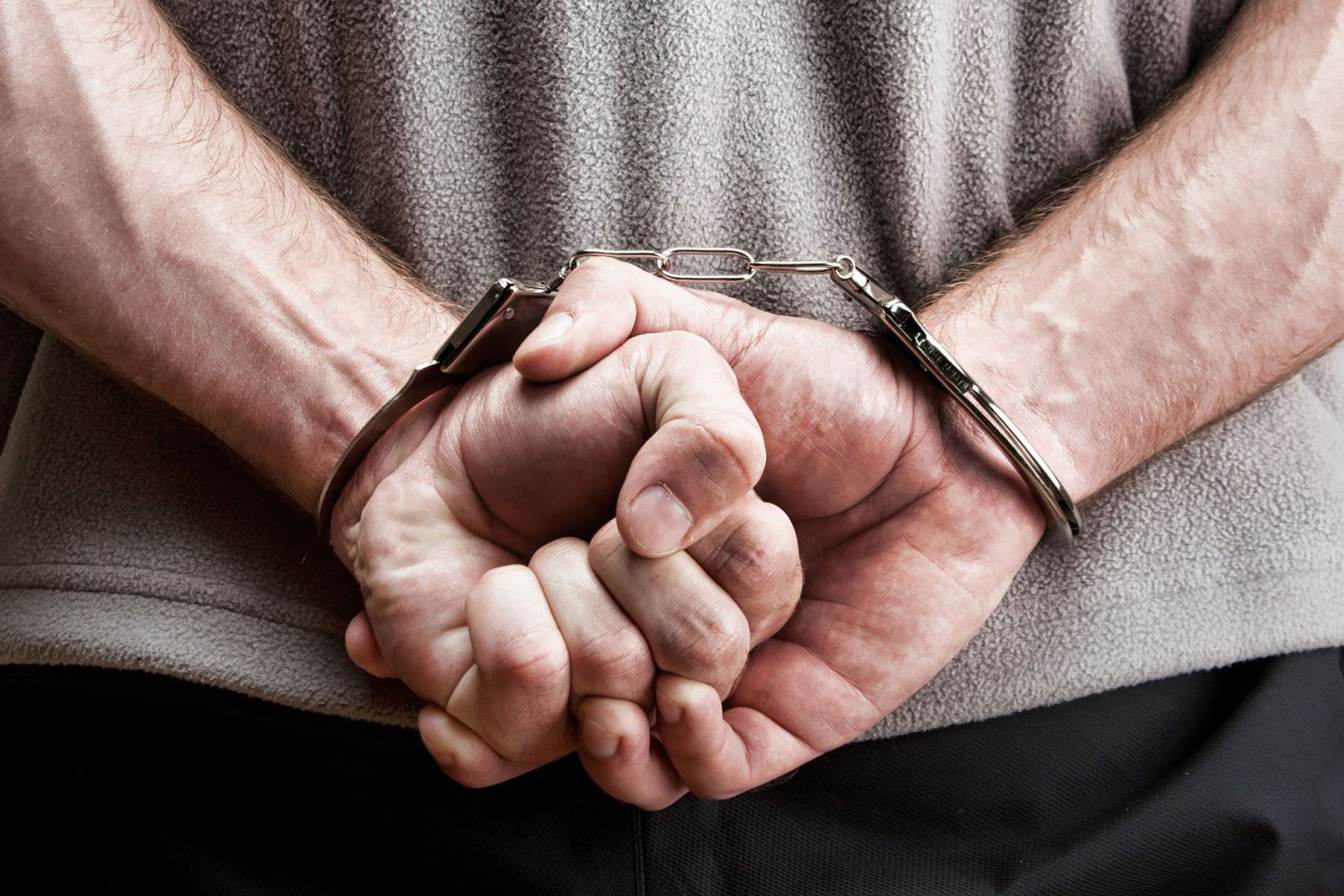 Сотрудников антикоррупционной службы в Восточном Казахстане обвиняют в применении пыток