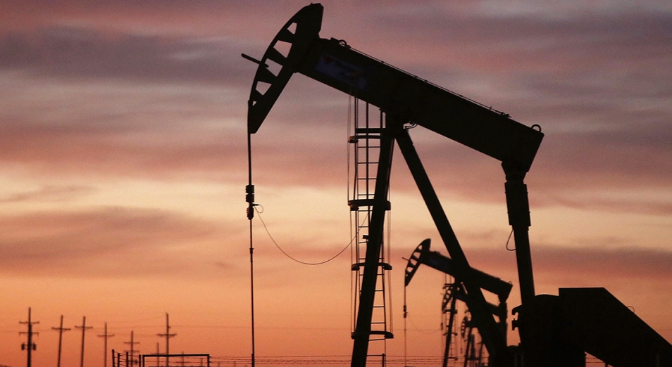 Неопределенность на рынке нефти подкосила тенге