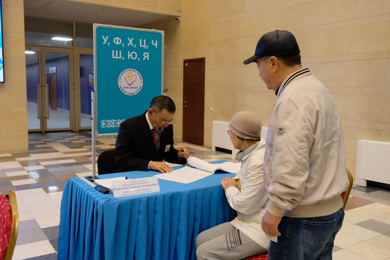 В ходе президентских выборов в Казахстане выявлено 19 нарушений