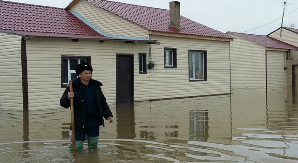 На Карагандинских водохранилищах увеличился сброс воды