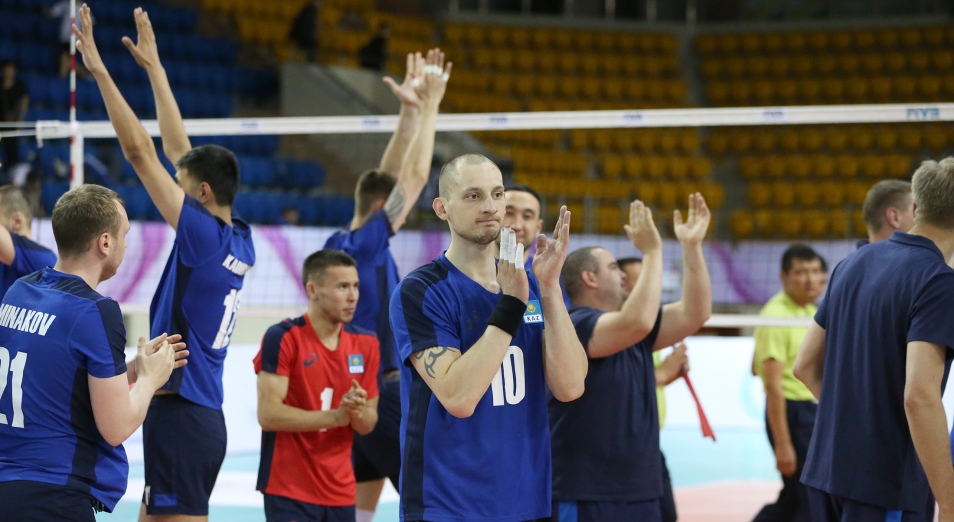 Казахстан стартовал в Challenger Cup с поражения