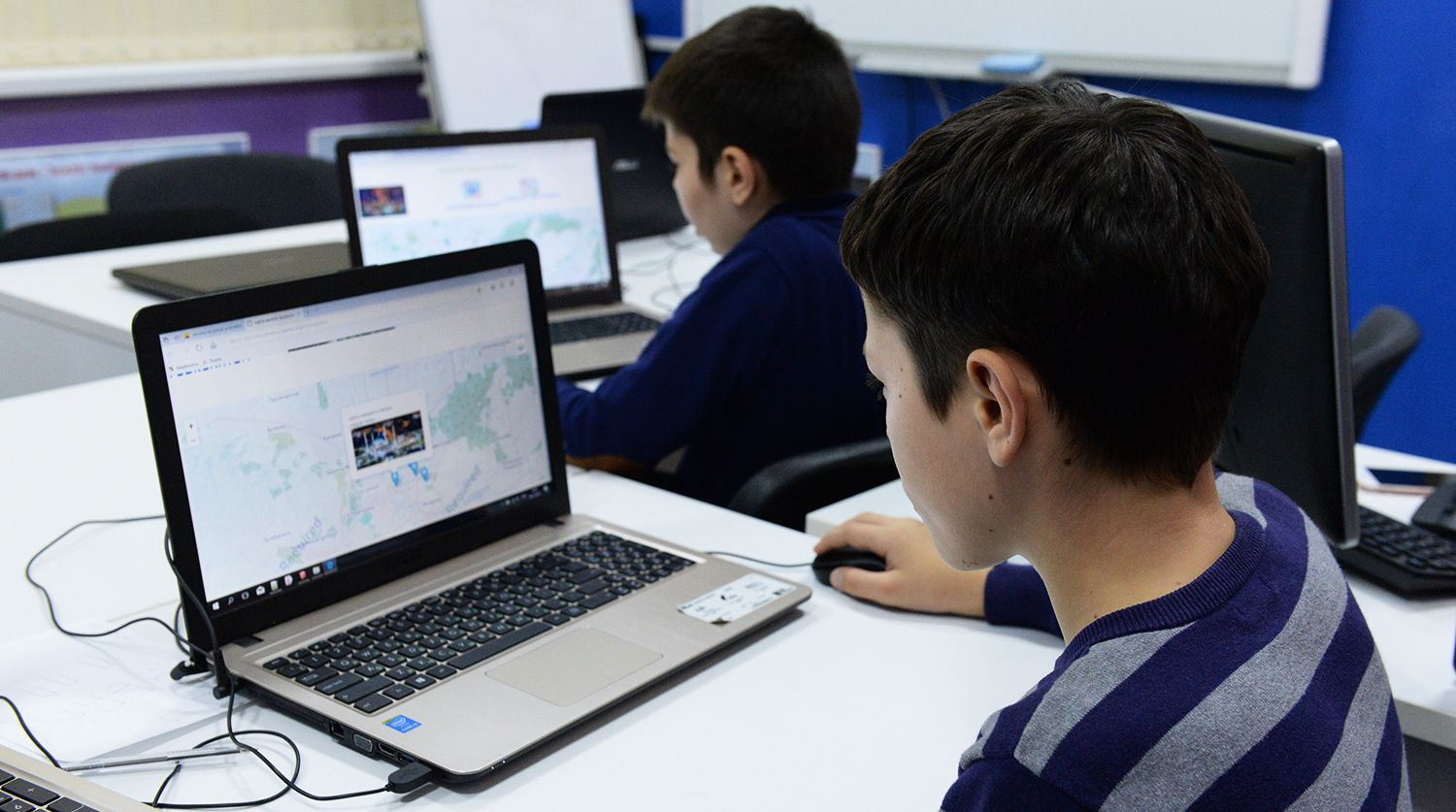 Для школьников Нур-Султана закупят почти 34,5 тысячи компьютеров