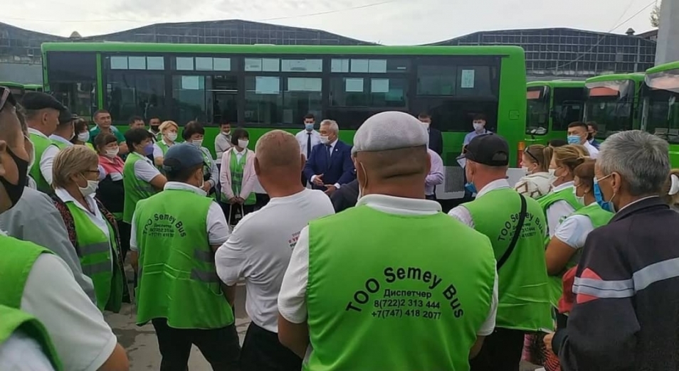 ТОО Semey Bus оштрафовали и обязали выплатить долги работникам до 31 августа