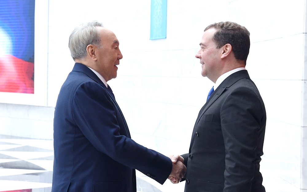 Нурсултан Назарбаев встретился с зампредом Совбеза РФ Дмитрием Медведевым