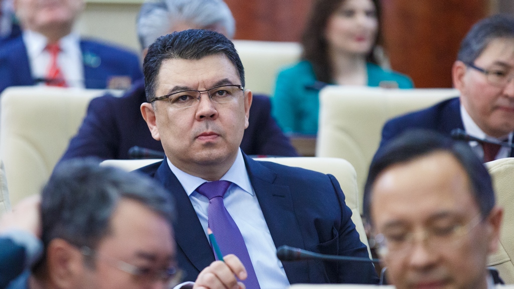 Стала известна причина ухода Бозумбаева с поста министра энергетики