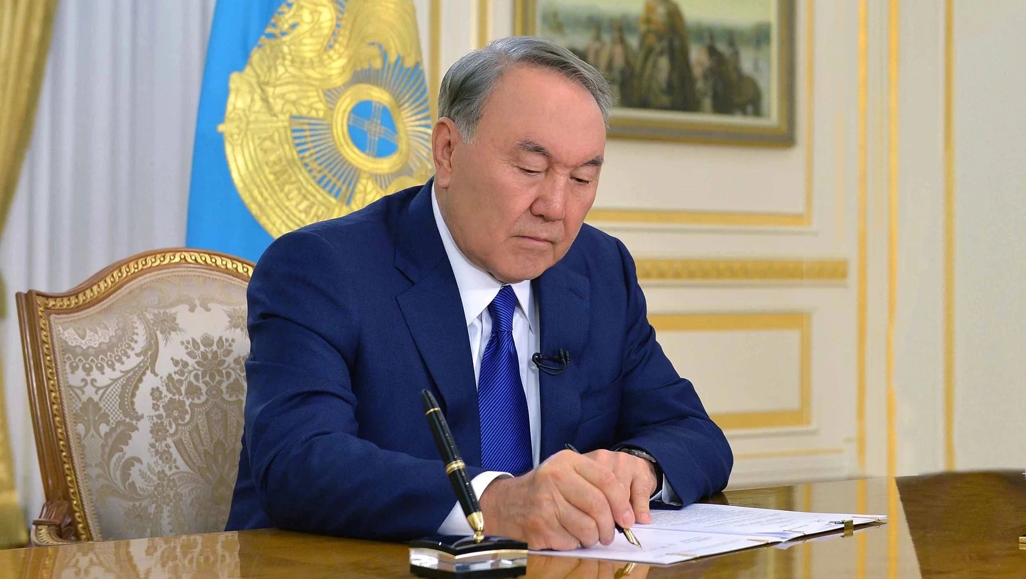 Президент РК подписал поправки в бюджет на 2018-2020 годы 