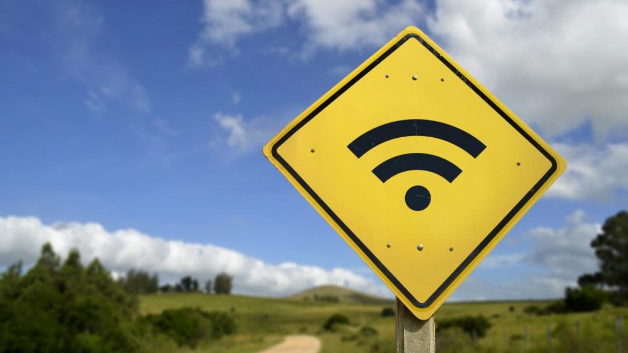 Министр цифрового развития признал низкое качество Интернета в селах