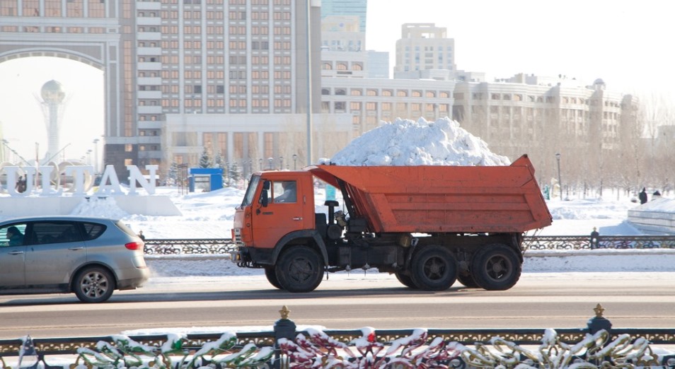 Треть миллиарда тенге выделяет «Астана Тазалық» на аренду самосвалов 