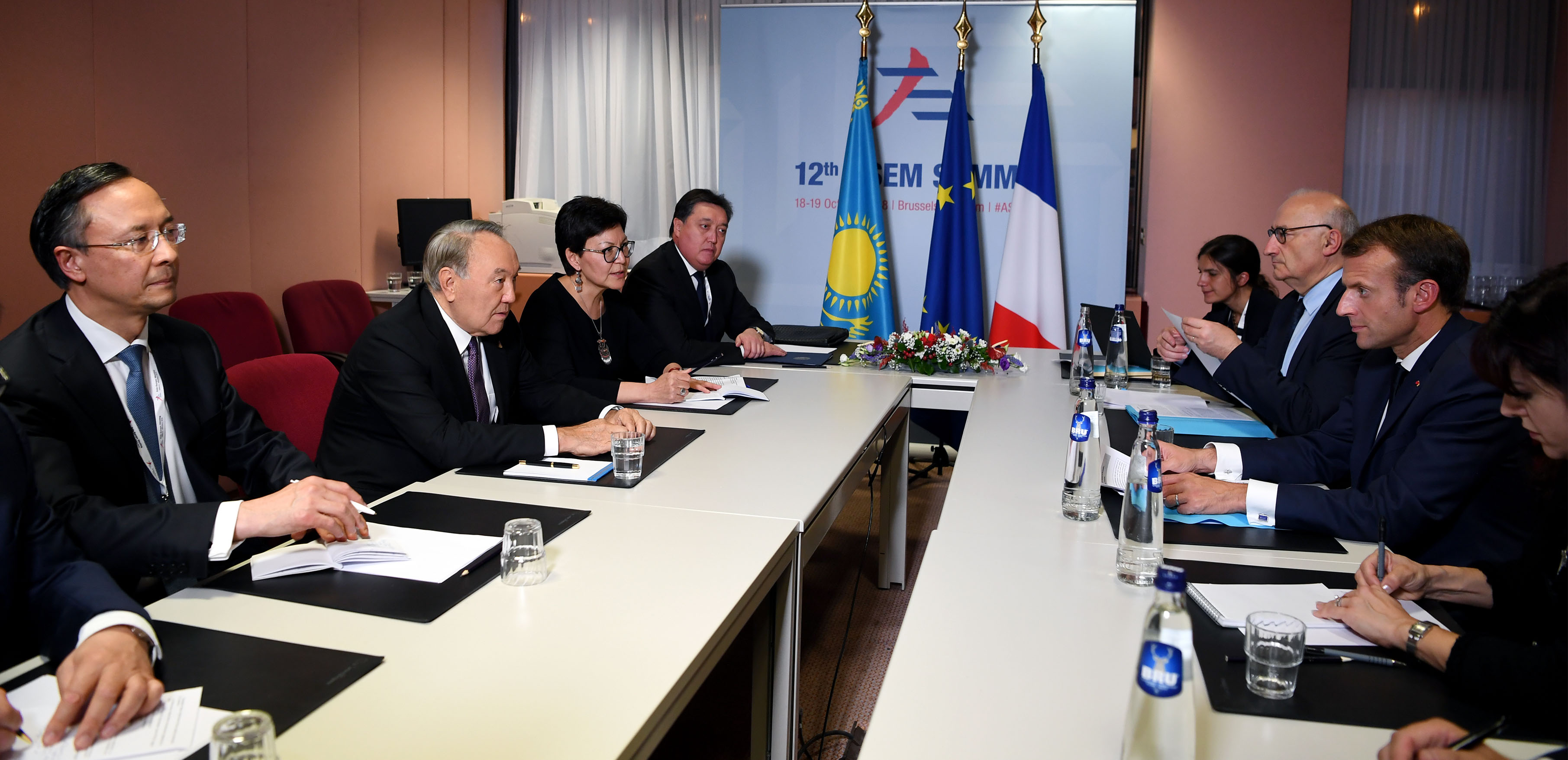 Нурсултан Назарбаев встретился с президентом Франции 