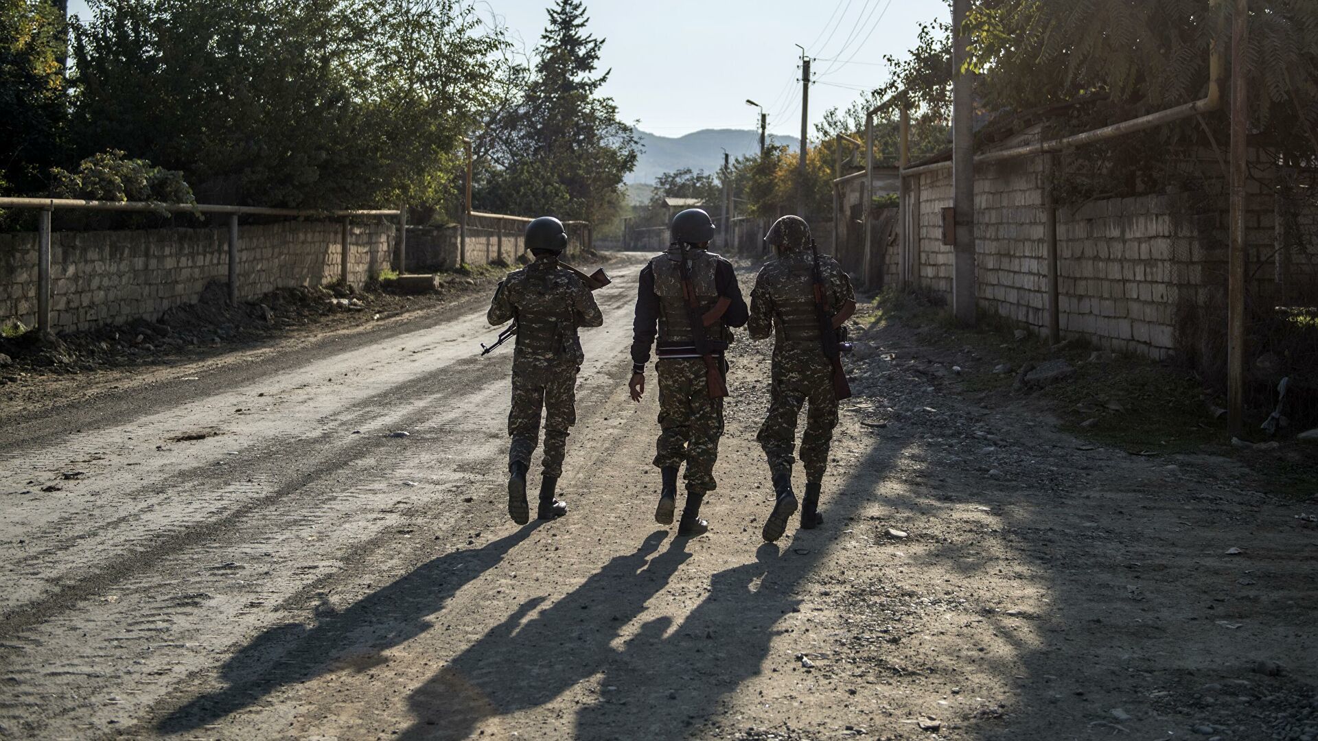 Объявленное Арменией и Азербайджаном перемирие в зоне карабахского конфликта вступило в силу