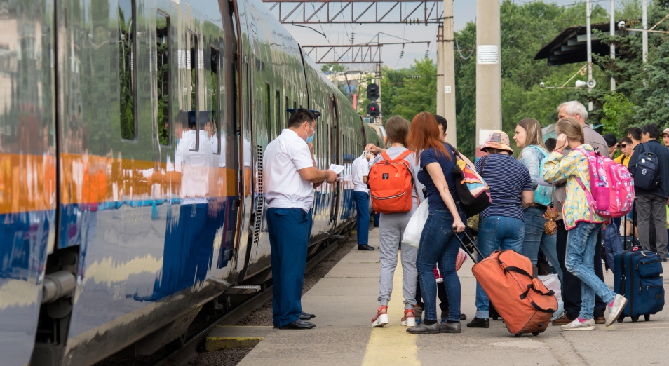 Ж.-д. перевозчики не смогут резко поднимать стоимость билетов