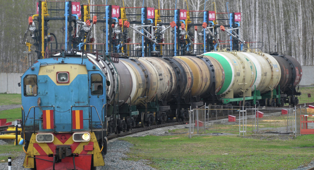 Казахстан рассчитывает начать экспорт бензина с ноября – Минэнерго