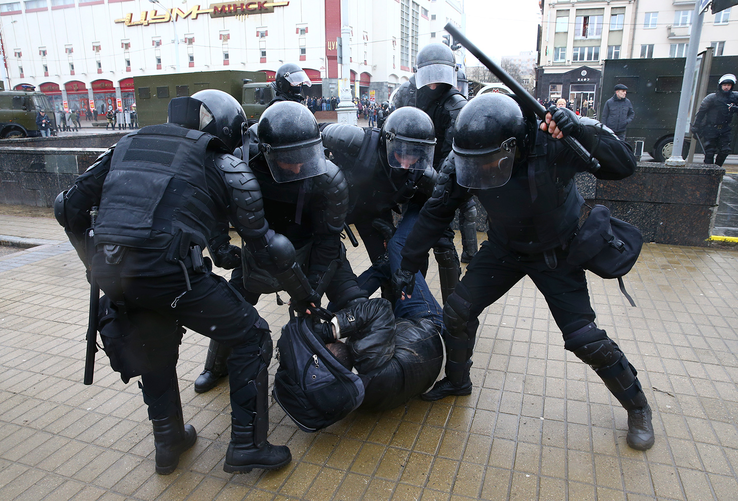 Первые задержания начались в центре Минска
