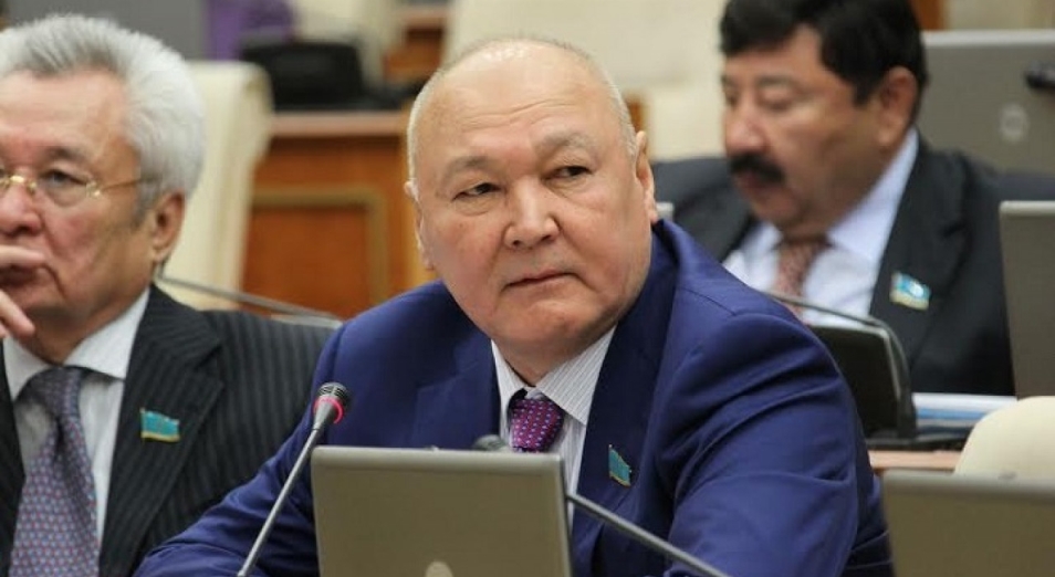 Жуматай Алиев не сдал экзамен на знание госязыка 