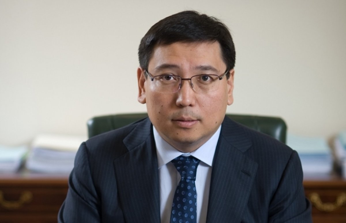 Назарбаев просит сенат дать согласие на назначение Ерболата Досаева на должность председателя Нацбанка  