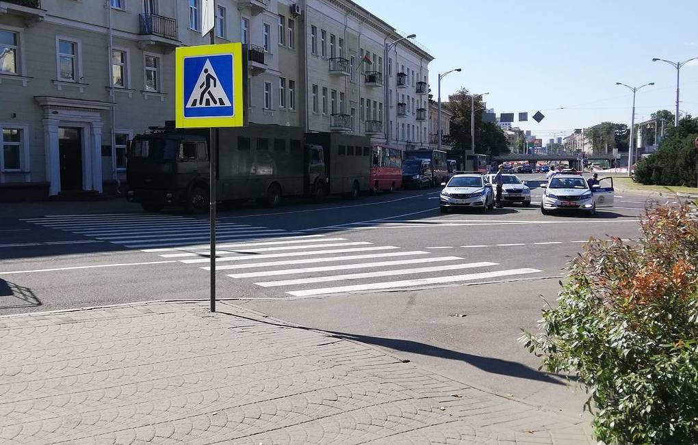 Площадь Независимости в Минске оцепили в преддверии митинга в поддержку Лукашенко