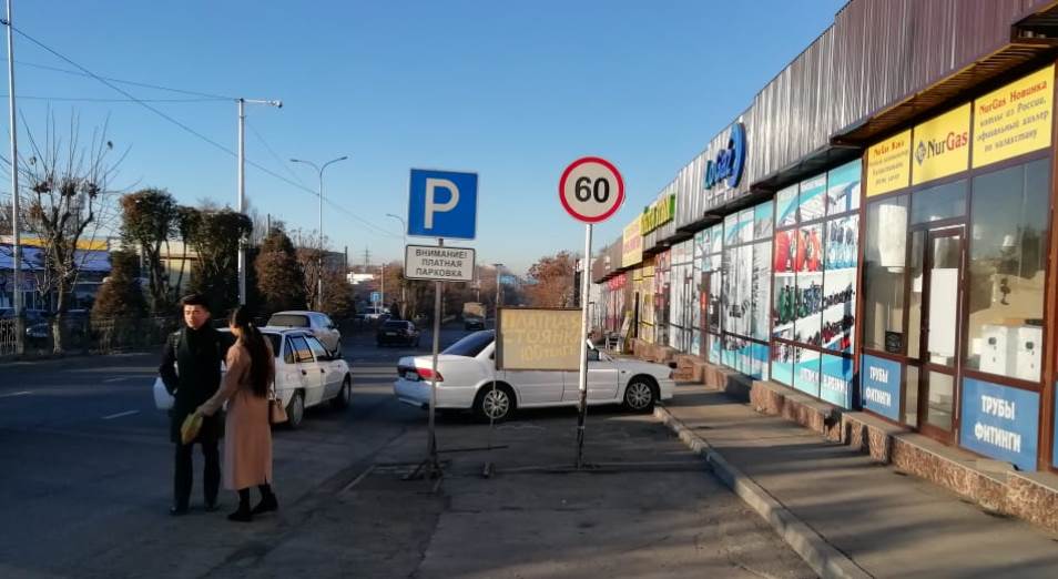 В Шымкенте нет ни одной законной придорожной парковки