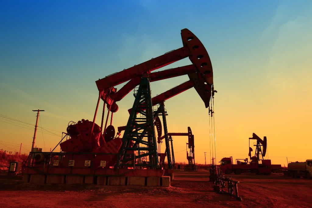 Цены на нефть продолжают рост