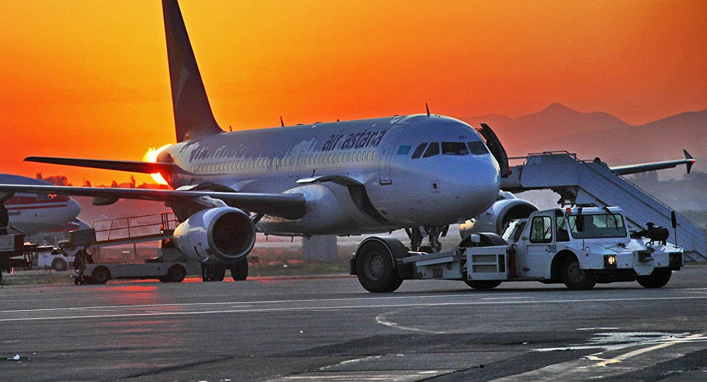 Летевший из Атырау в Амстердам самолет Air Astana сел в Минске "по технической причине" – авиакомпания