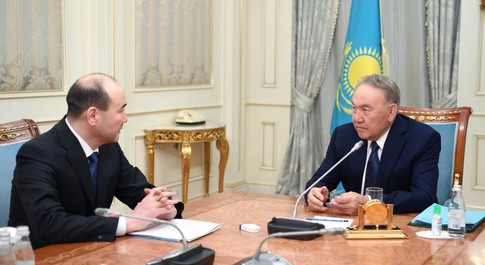 Нурсултан Назарбаев принял генерального прокурора РК