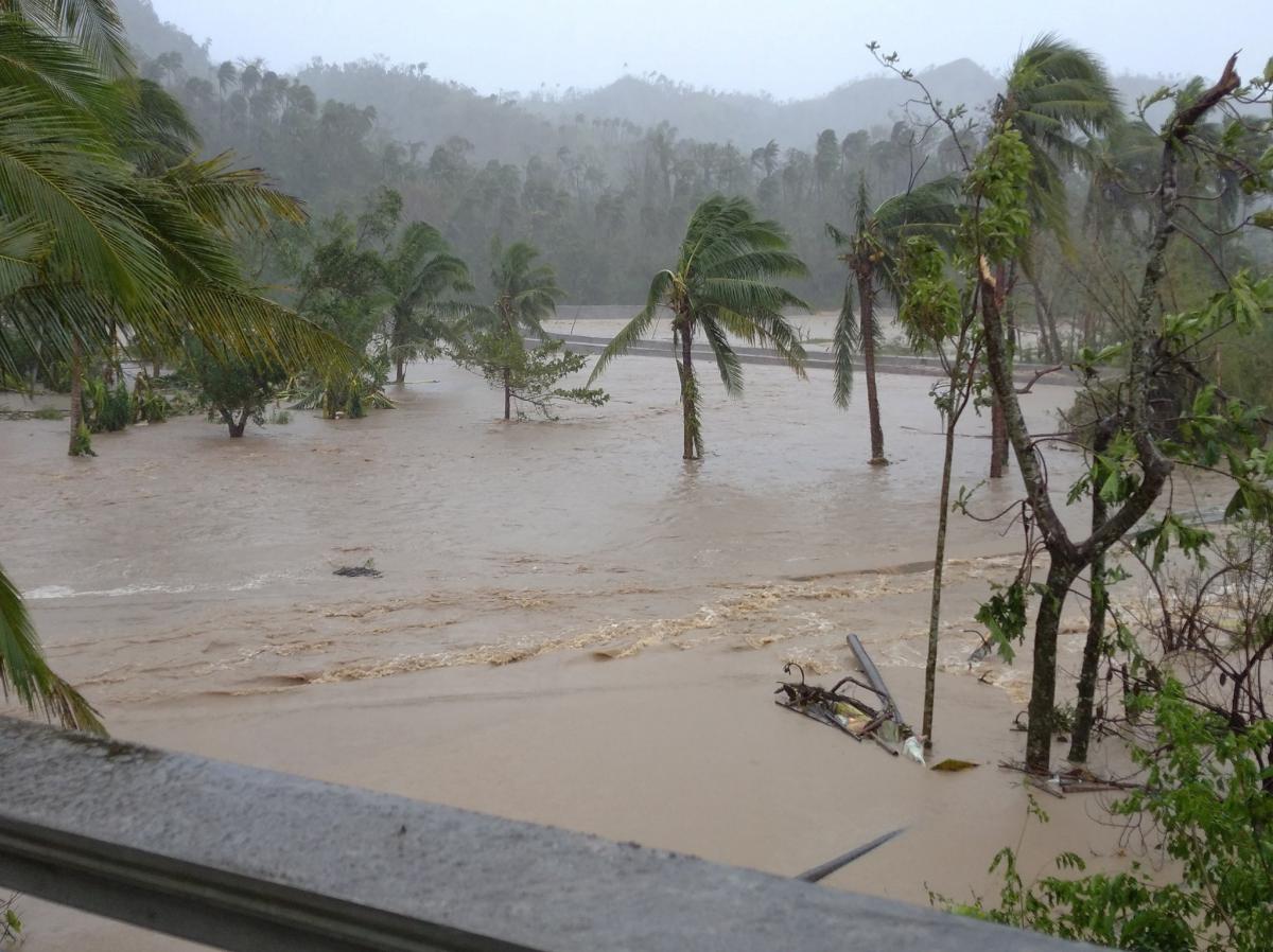 На Филиппинах эвакуируют тысячи человек из-за нового тайфуна