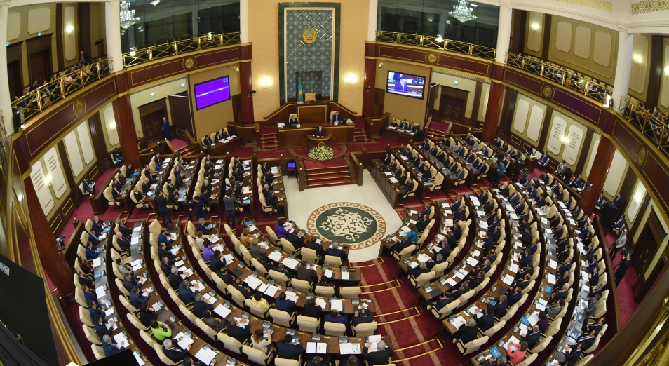 Парламентский калейдоскоп: самые яркие законы года