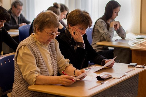 МОН предупреждает о продаже ложных квалификационных тестов для учителей