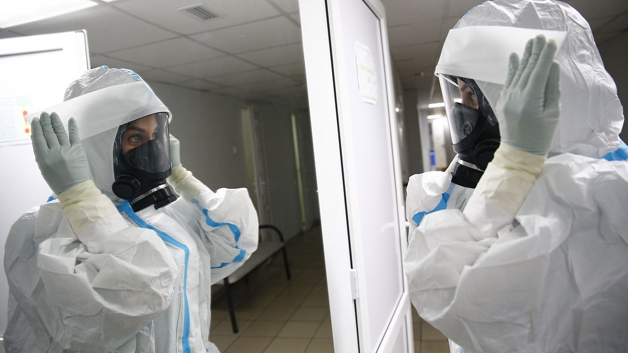 Когда жители Алматы смогут привиться российской и отечественной вакцинами