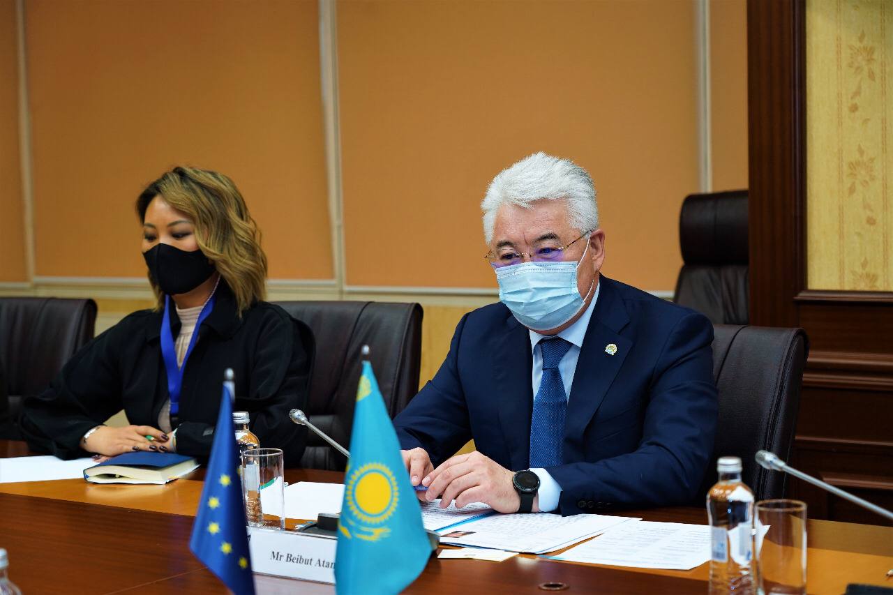 Глава МИИР встретился с Послом Европейского союза в Казахстане и делегацией Европейской Комиссии 