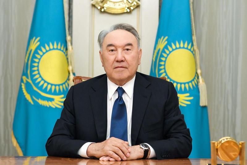 Нурсултан Назарбаев поздравил казахстанцев с Днем независимости 