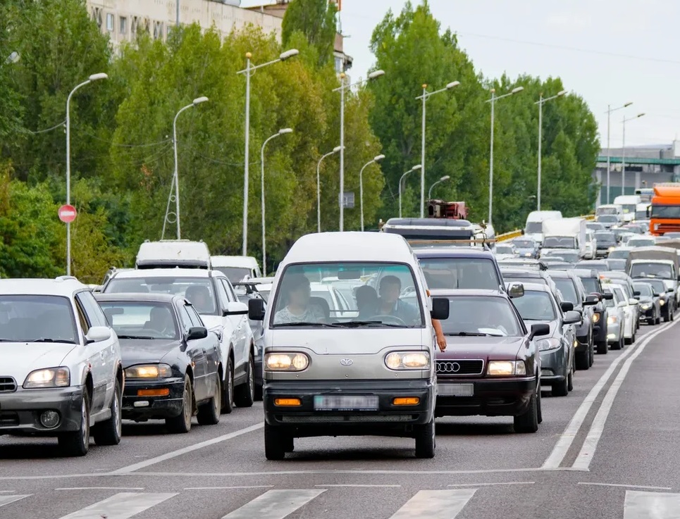 ЕАЭО аумағына үшінші елдерден көлік әкелу мерзімі ұзартылды 