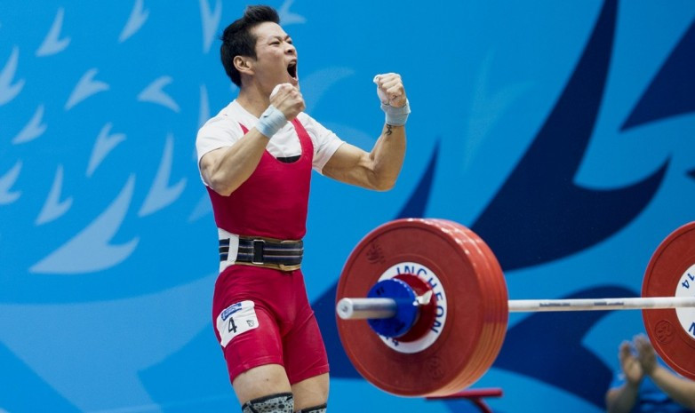 Қазақстандық зілтеміршілер Азия чемпионатын сәтті бастады