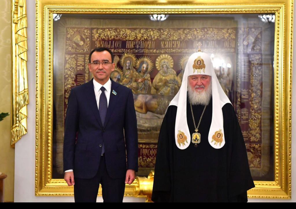 Мәулен Әшімбаев Патриарх Кириллге шақыру хат тапсырды 