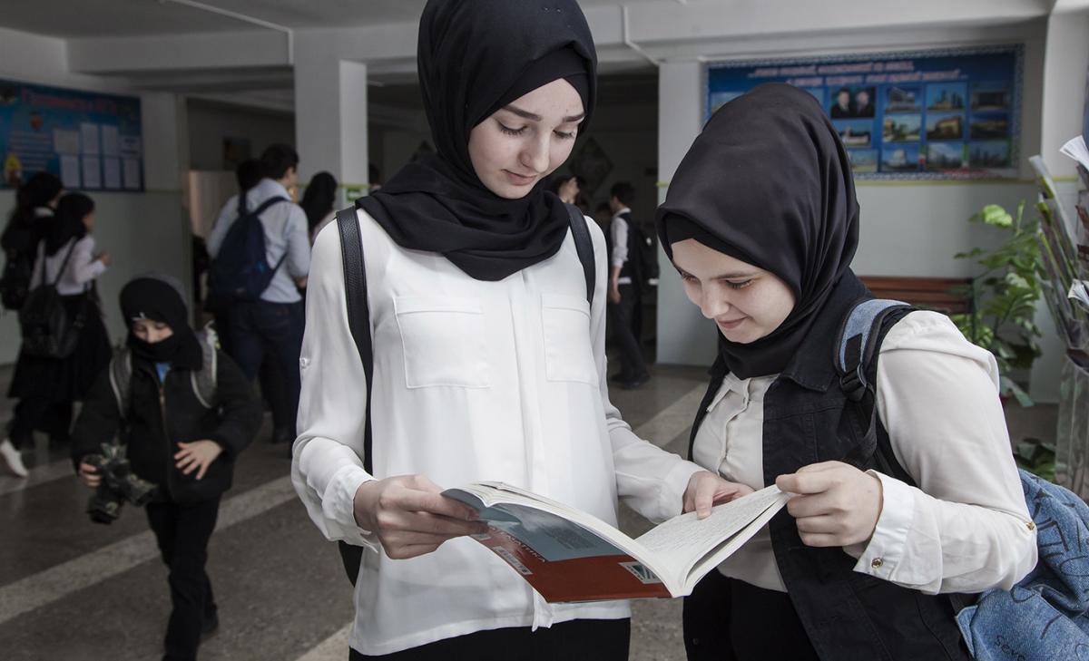 Нөкежанов: Мемлекеттік пе, жекеменшік болса да, мектеп оқушыларына хиджаб киюге рұқсат жоқ 