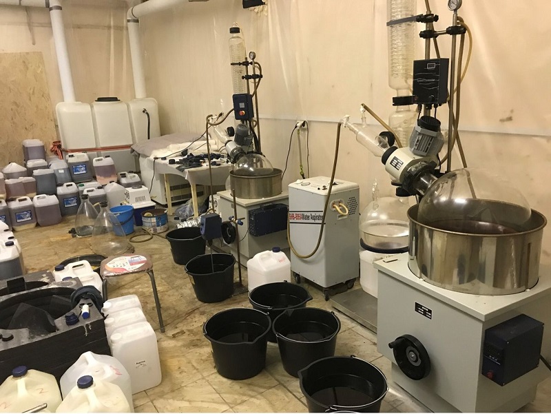 В Нур-Султане ликвидировали подпольную лабораторию по производству синтетических наркотиков   