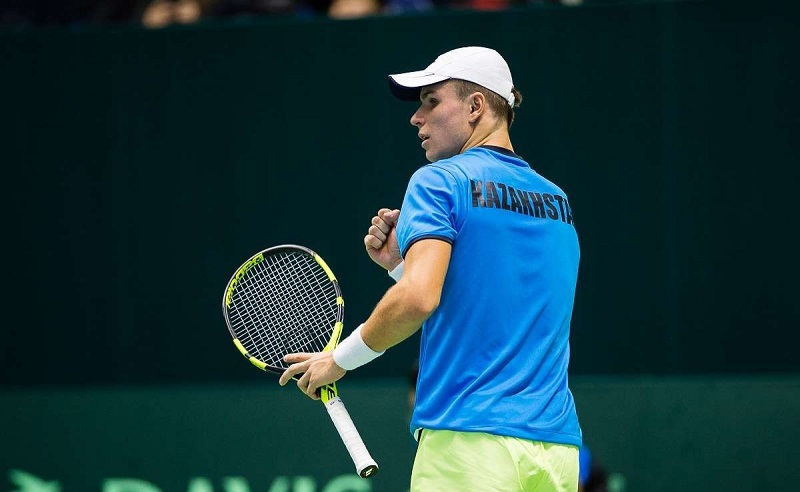 Казахстанец одержал очередную победу на теннисном выставочном турнире в США   