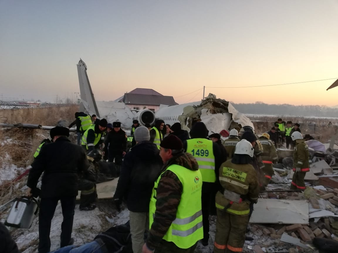 Токаев объявил днем общенационального траура 28 декабря в связи с гибелью людей при крушении самолета под Алматы