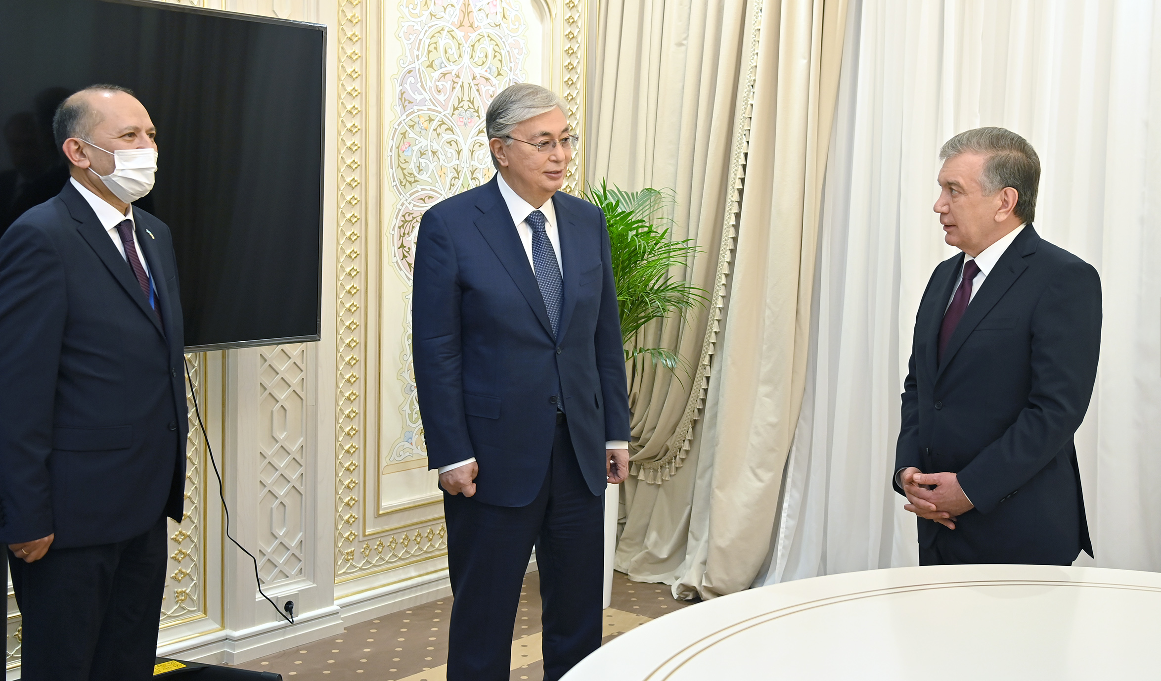 Где президенты открыли новое здание посольства Узбекистана в Казахстане