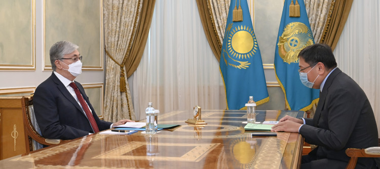 Глава Нацбанка представил Токаеву предварительную оценку платежного баланса за 9 месяцев 