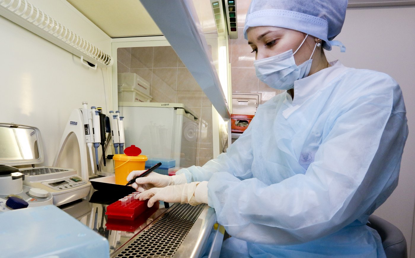Суточный прирост коронавируса уменьшился: 789 новых заболевших в Казахстане