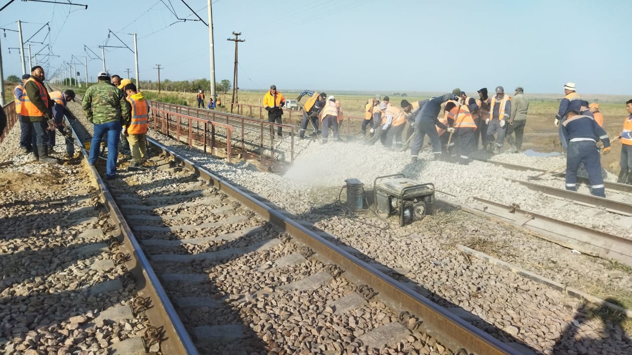 Движение поездов восстановили в Жамбылской области 