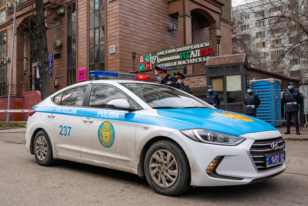 Насколько казахстанцы доверяют правоохранительным органам  