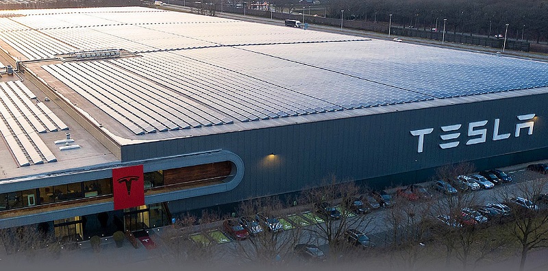 Запуск завода Tesla в Германии могут отложить на шесть-девять месяцев   