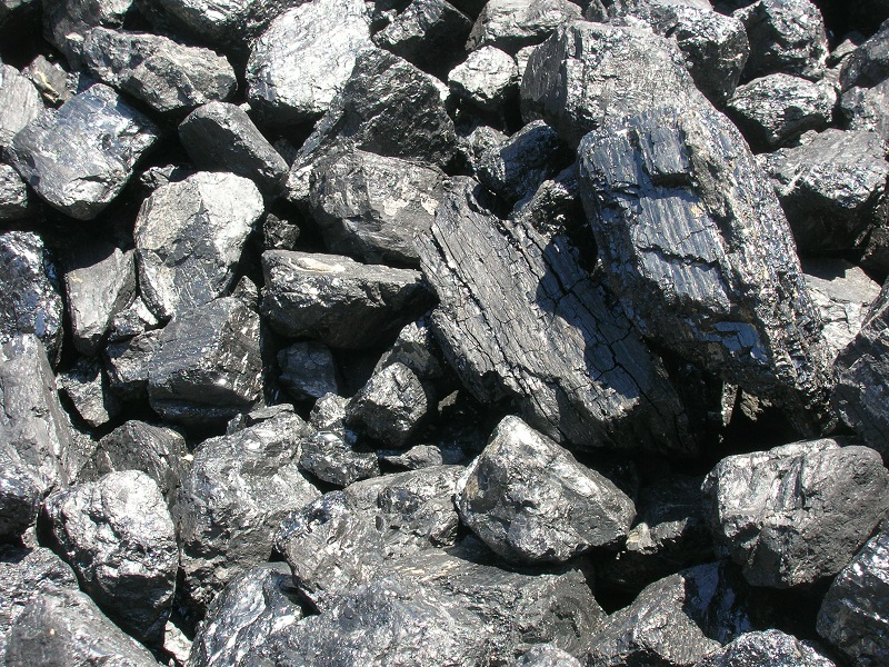 Цены на уголь посредники увеличивают в 3-4 раза