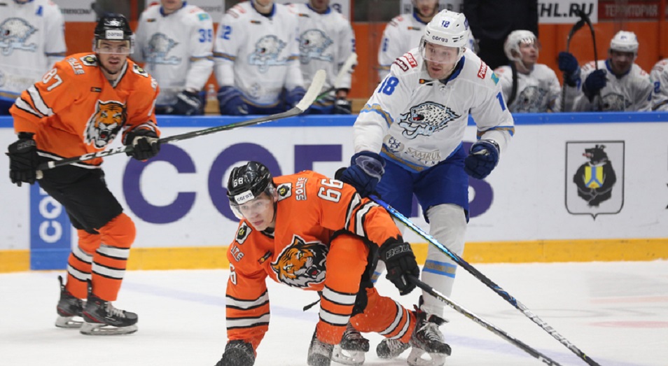 «Барыс» выиграл в ледовом побоище в Хабаровске 