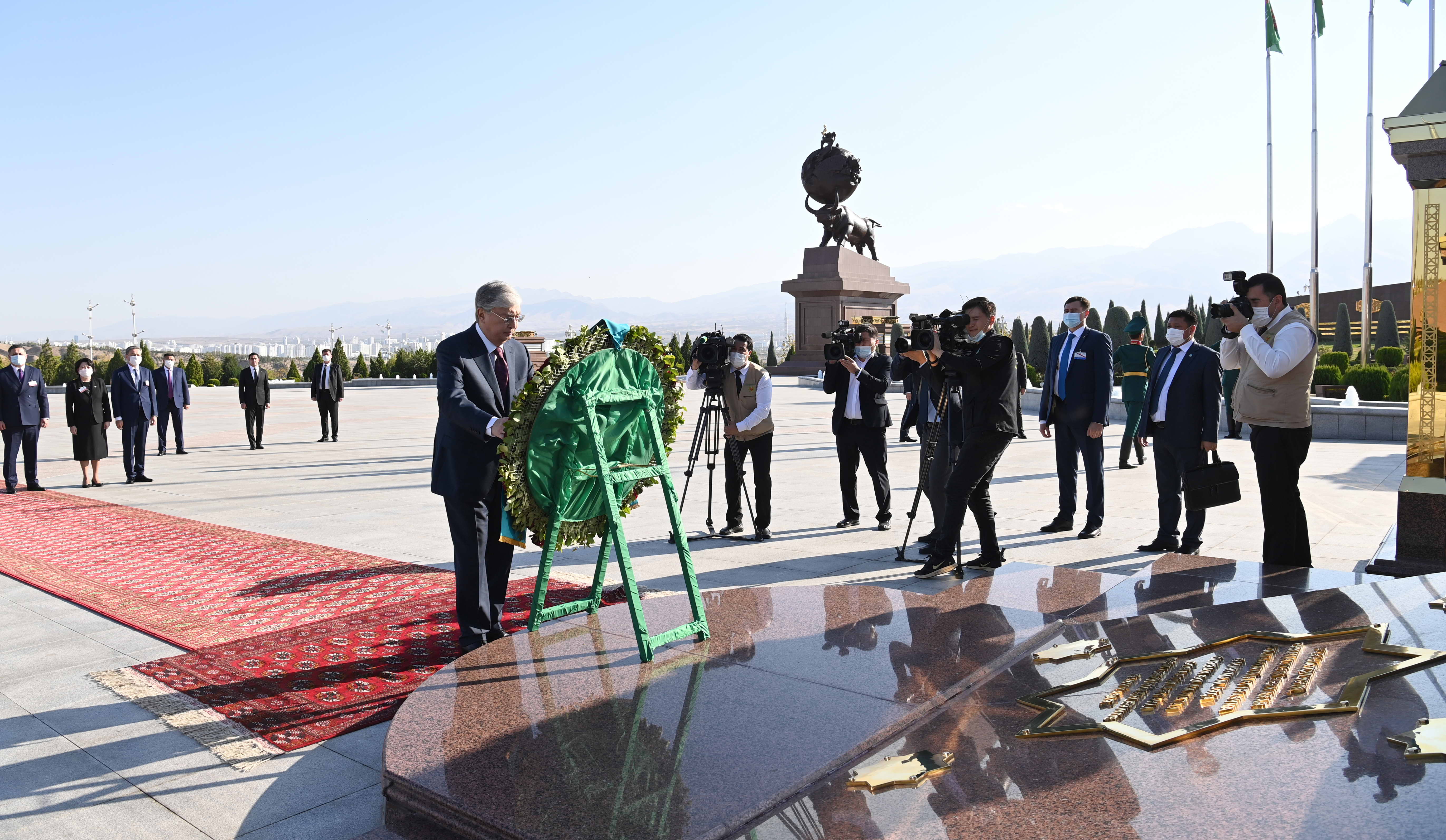 Что посетил Токаев в Ашхабаде 