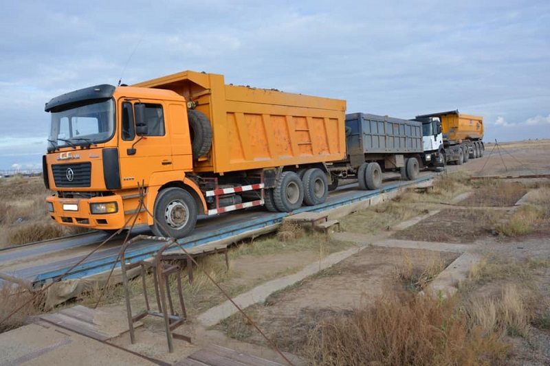 Более 17 млн тенге  заплатили владельцы автотранспорта за нарушение правил перевозок грузов   