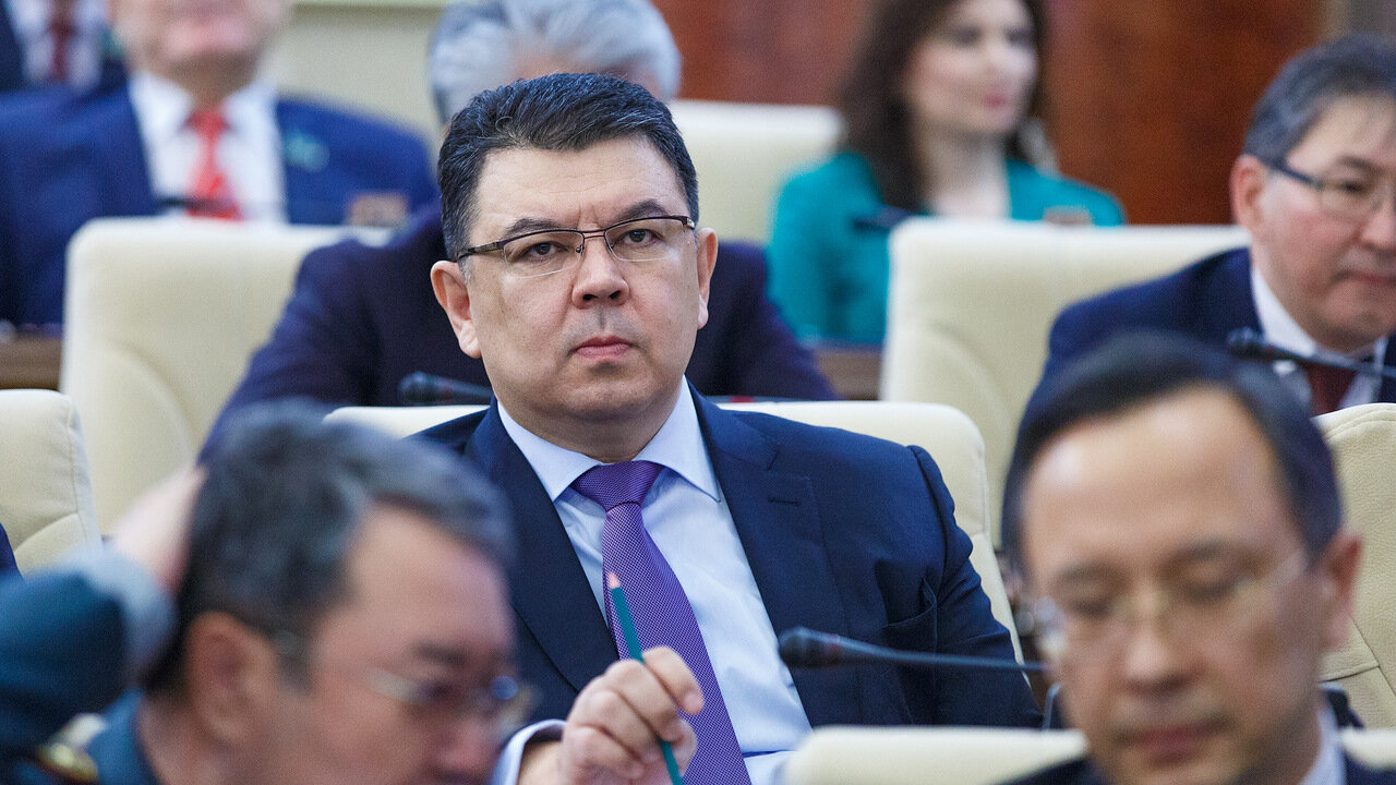 Строительство АЭС в Казахстане возможно только после согласования с общественностью – Бозумбаев   