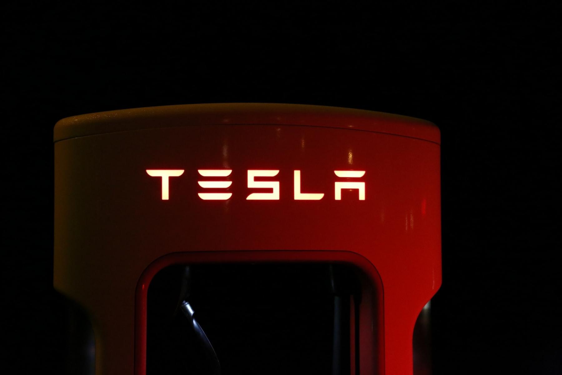 Tesla 3-тоқсанда 8,77 млрд доллар пайда тапты